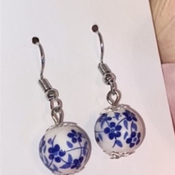 Chinoiserie Porcelain Dangle Earrings Pink+Green / Blue + White Grandmillennial - Picture 8 of 15